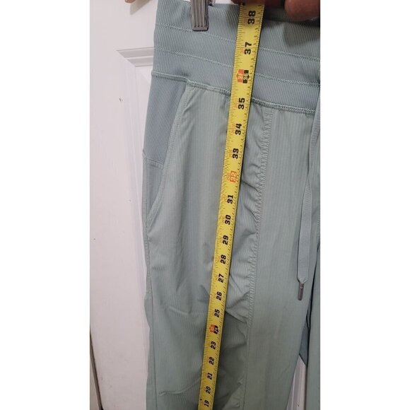 NEW LULULEMON WOMEN'S DANCE STUDIO MID RISE GREEN LOSS PANTS REGULAR SIZE 6 - Picture 12 of 12